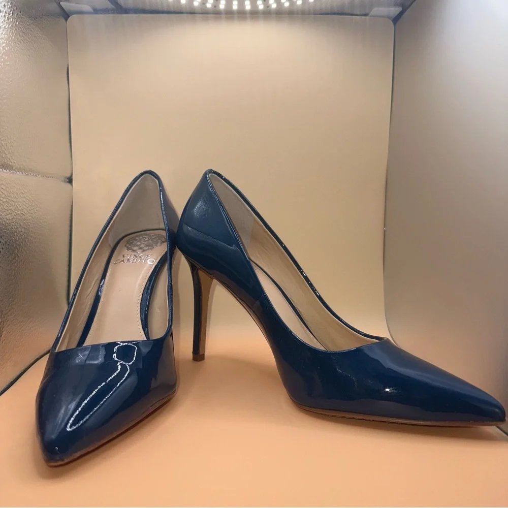 Vince Camuto glossy teal